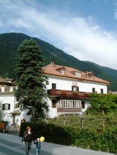 Hubengut Apartments Lana Exterior foto